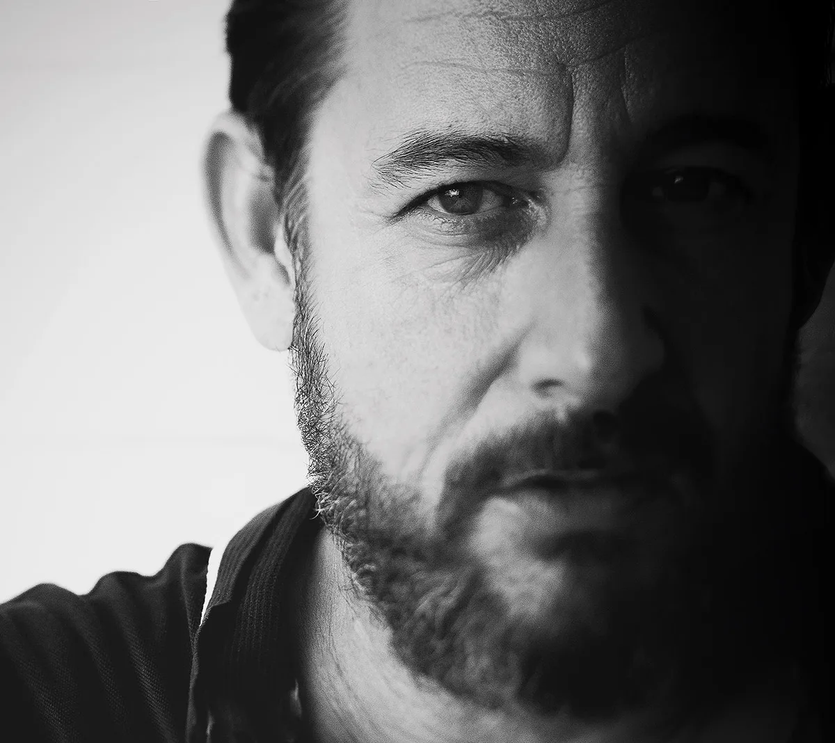 Black and white portrait of photographer Laurent Benoit